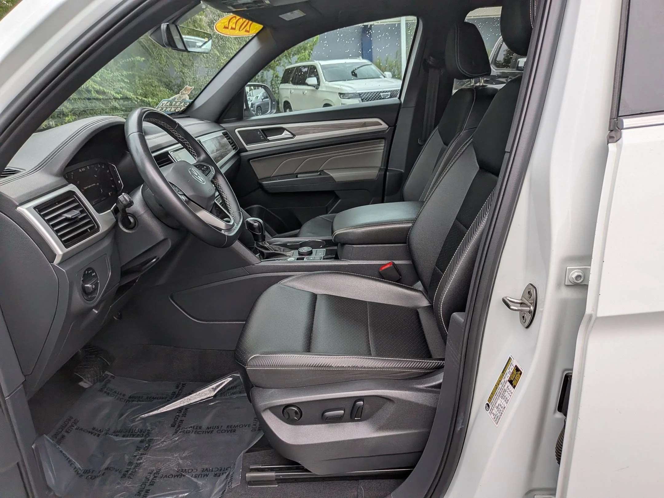 2022 Volkswagen Atlas Cross Sport SE w/Tech - Photo 25