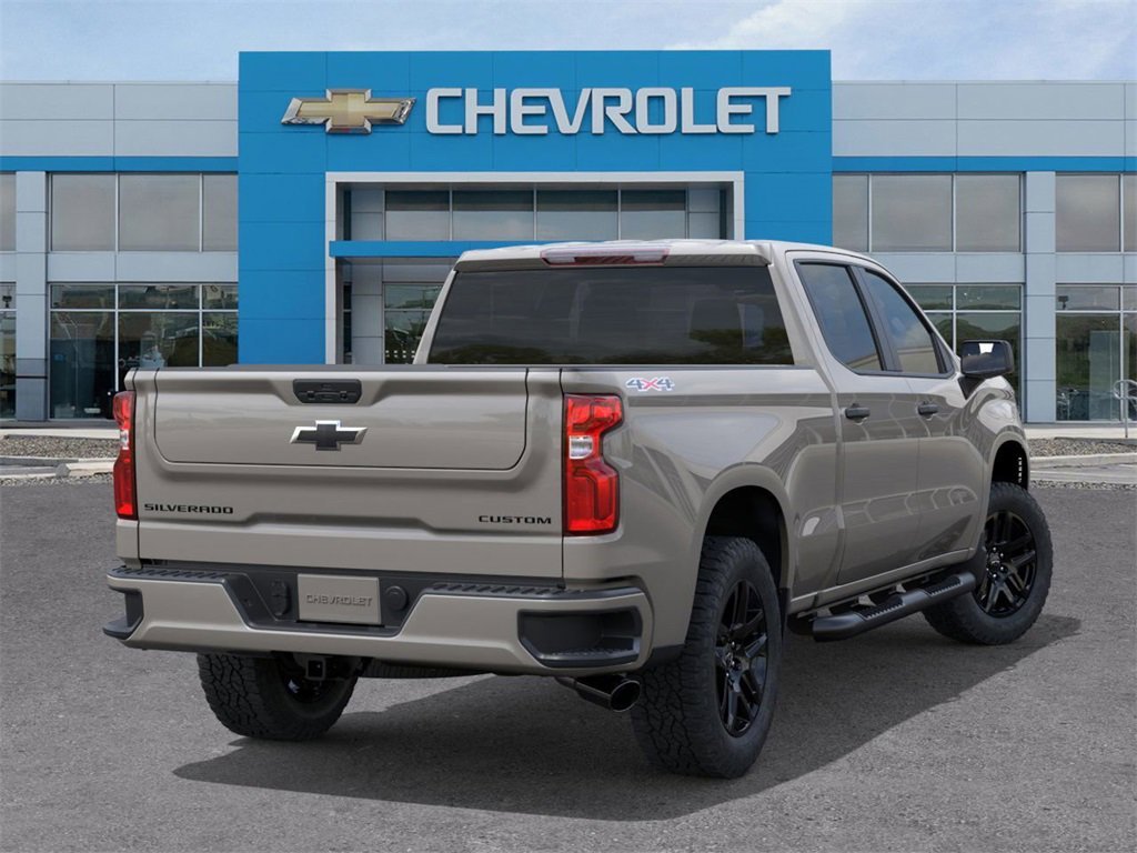 2026 Chevrolet Silverado 1500 Custom photo 4
