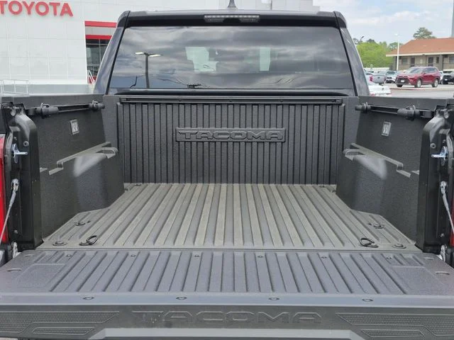 2026 Toyota Tacoma SR5 - Photo 6