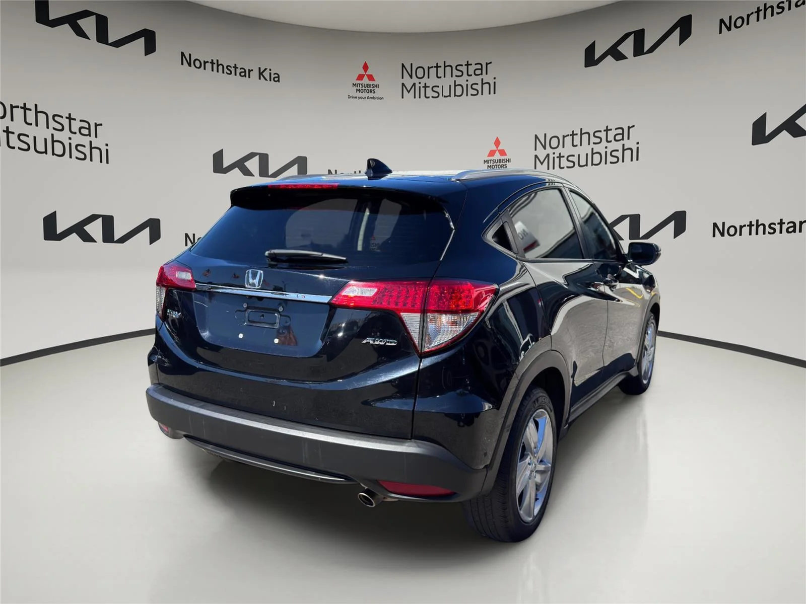 Used 2019 Crystal Black Pearl Honda EX image 4