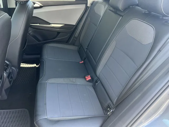 2022 Volkswagen Taos SE - Photo 37