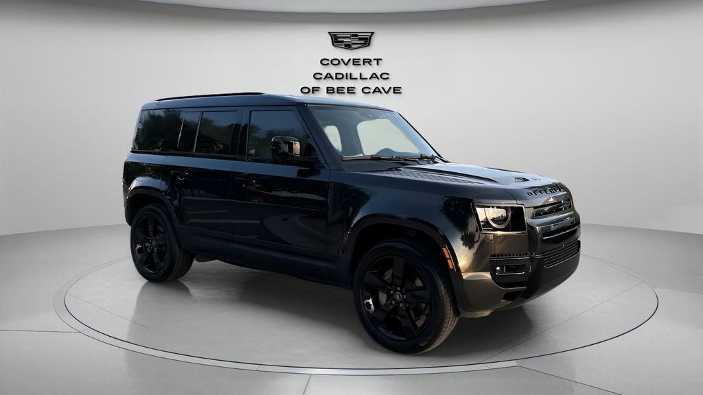 2023 Land Rover Defender SE