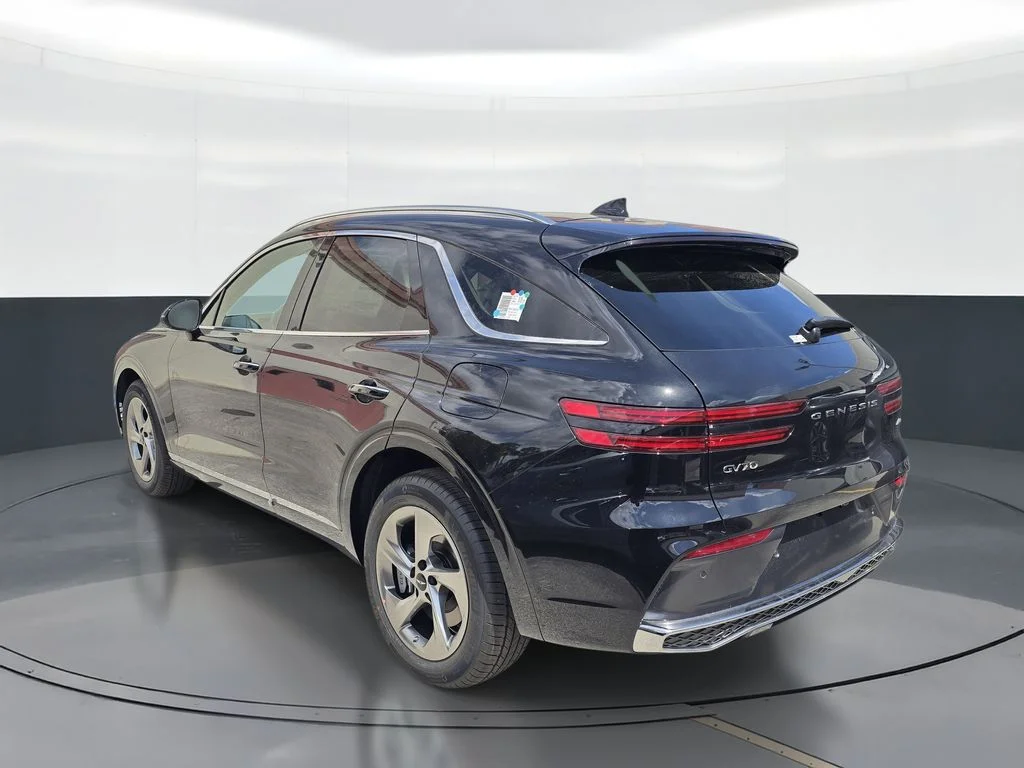 New 2026 Black Genesis 2.5T Select image 4