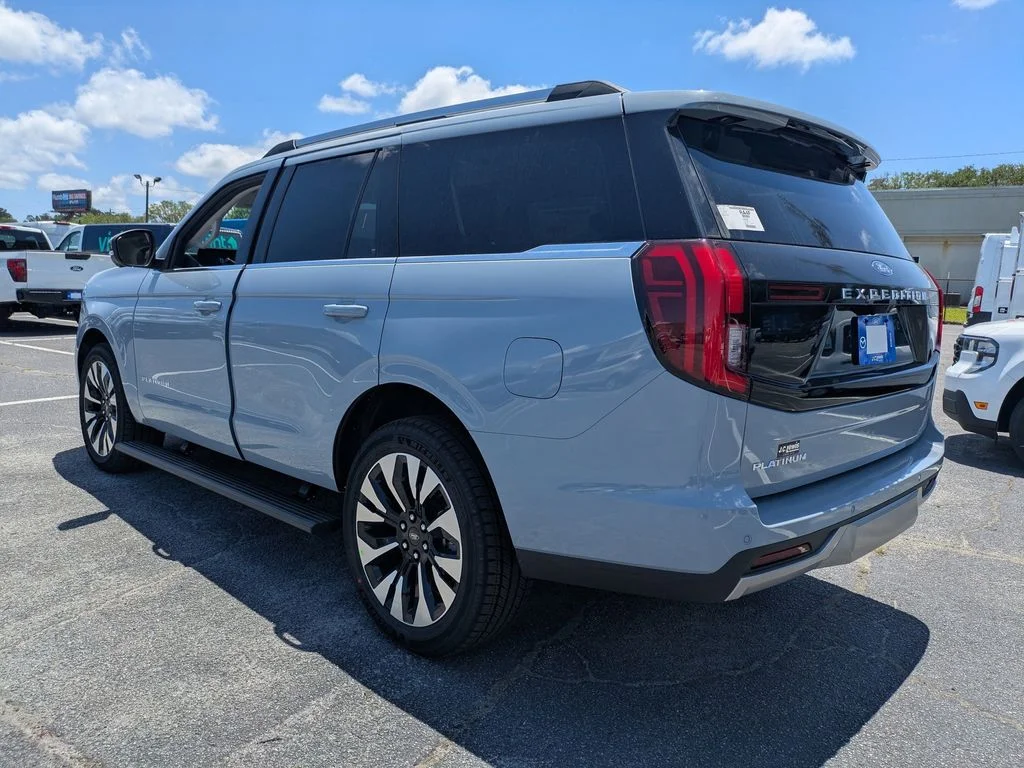 New 2026 Glacier Gray Metallic Tri-Coat Ford Platinum image 6