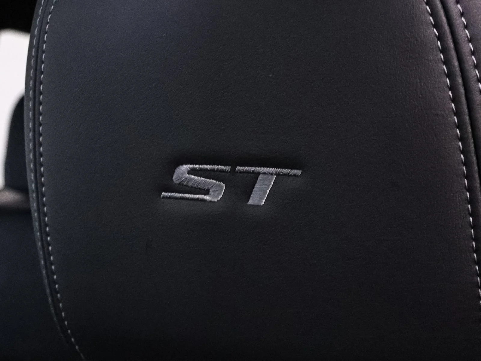 2026 Buick Enclave Sport Touring - Photo 23