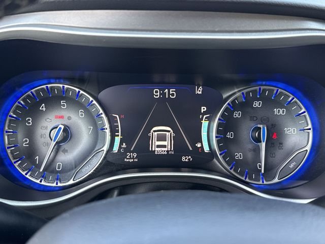 Used 2023 Silver Chrysler Touring L image 25