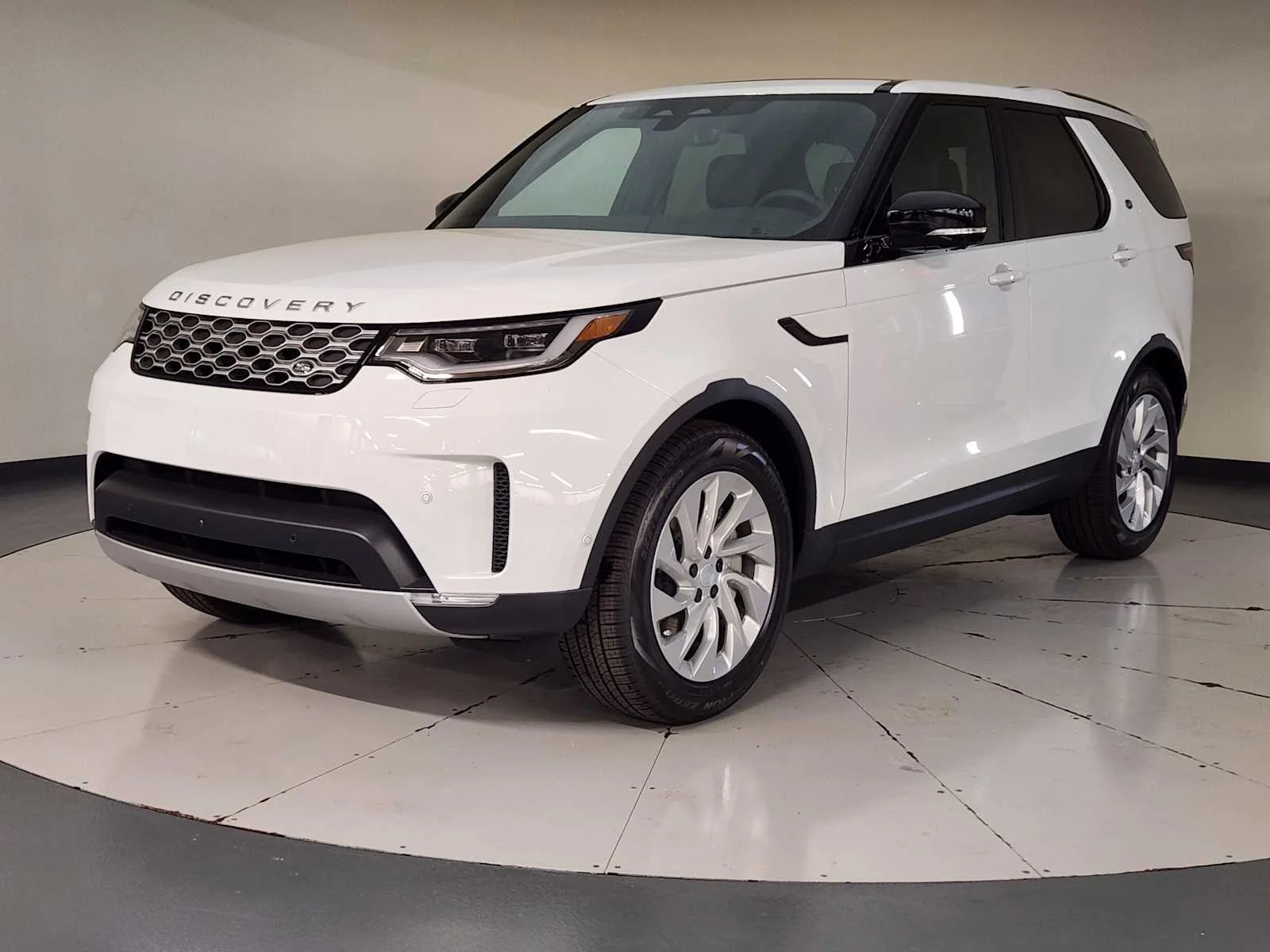 2026 Land Rover Discovery S - AWD