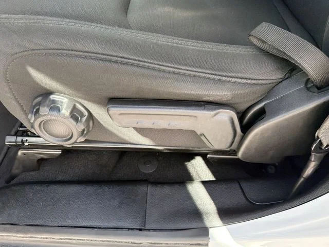 Used 2020 White Jeep Unlimited Sport S image 19