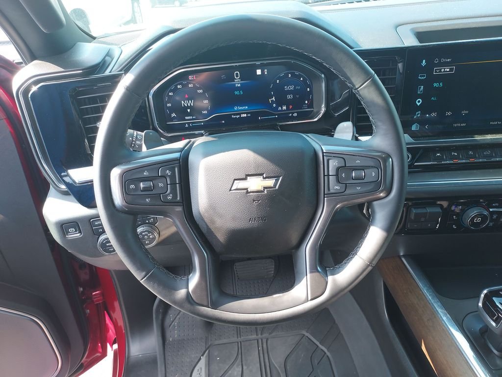 Used 2025 Red Chevrolet High Country image 25