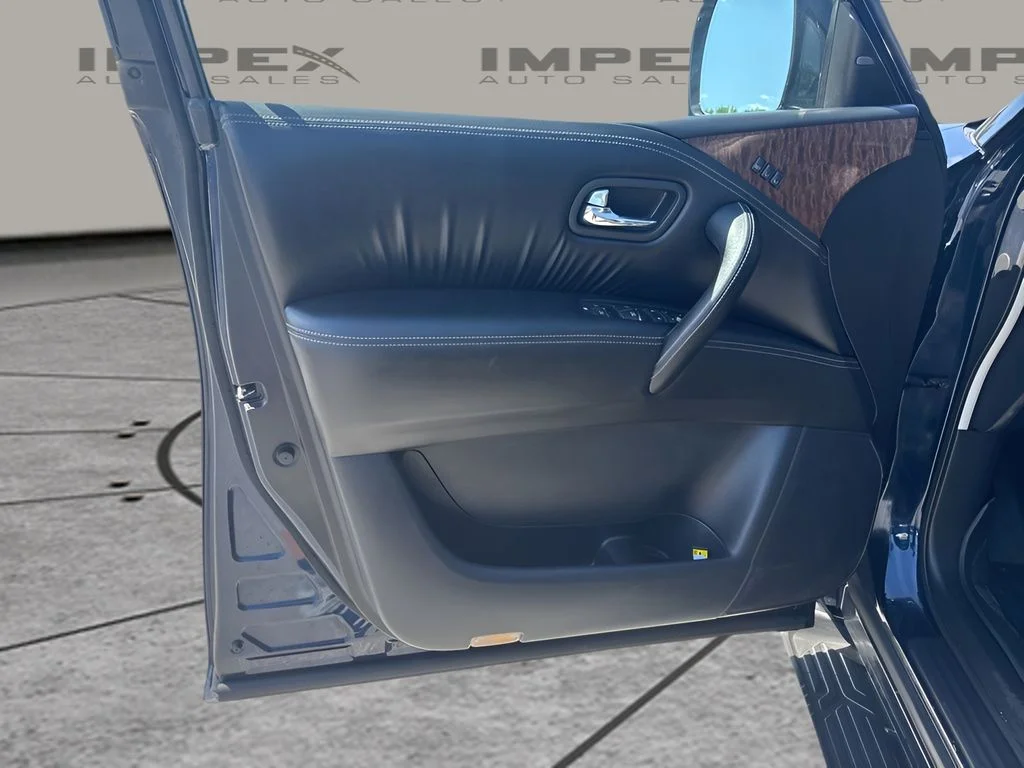 Used 2019 Blue Nissan SL image 31