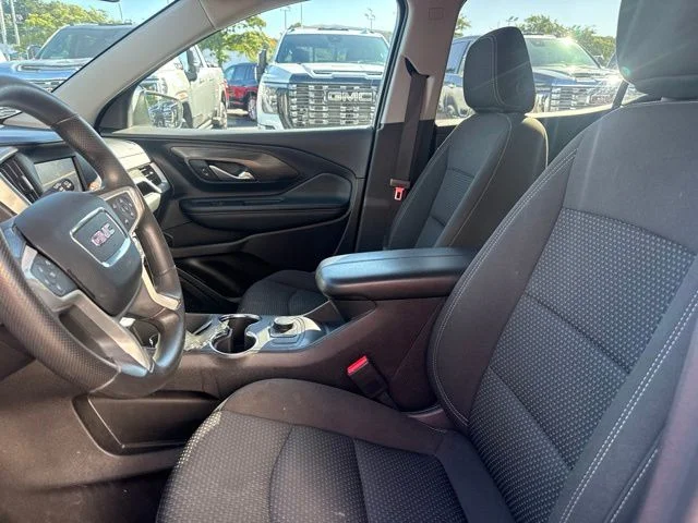 Used 2024 White GMC SLE image 11