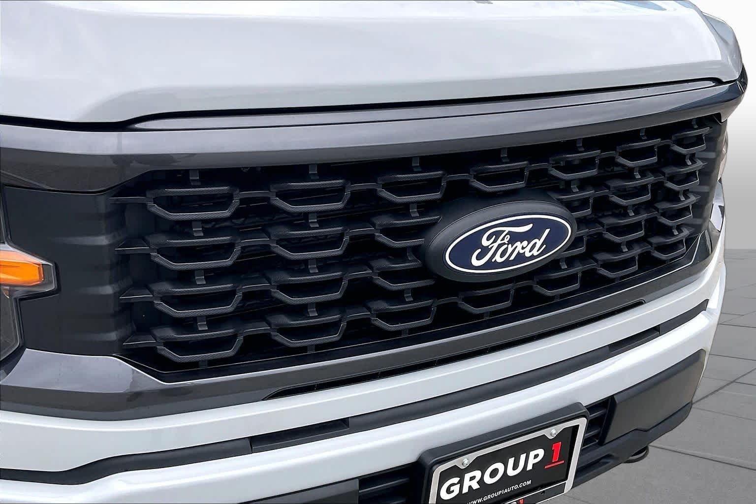 Used 2024 Avalanche Ford STX image 31