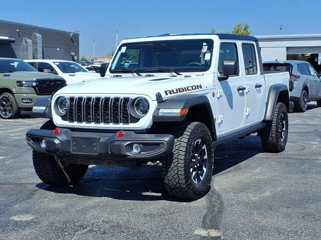 Used 2026 White Jeep Rubicon image 2