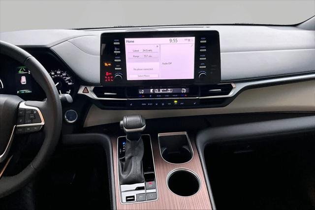 Certified Used 2023 CELESTIAL SILVER METALLIC Toyota  image 7