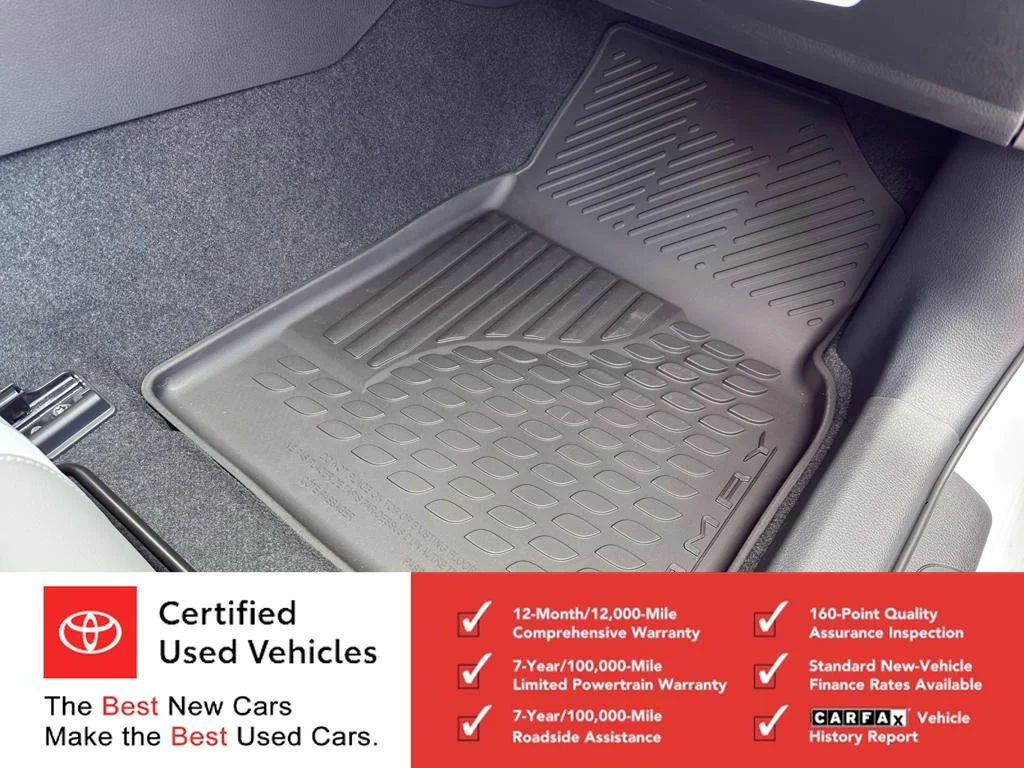 Used 2026 Ice Cap Toyota SE image 23