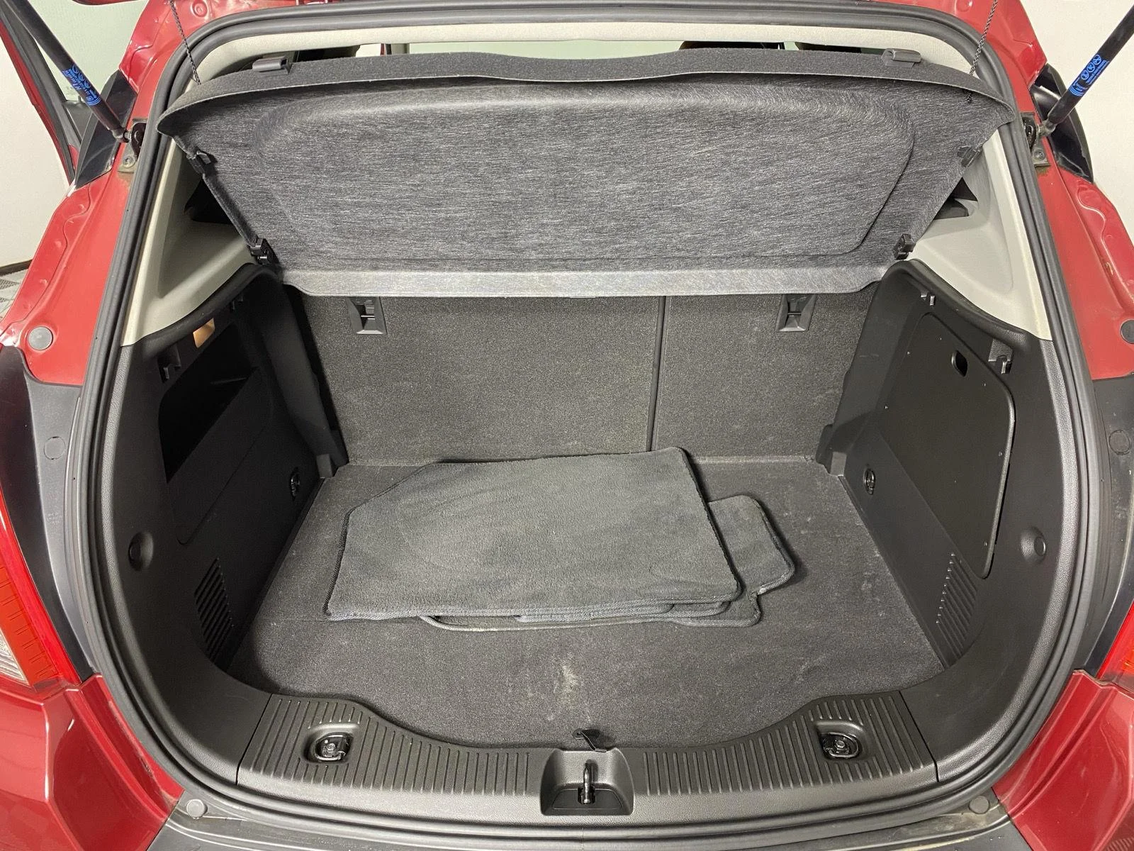 Used 2016 Winterberry Red Metallic Buick Base image 25