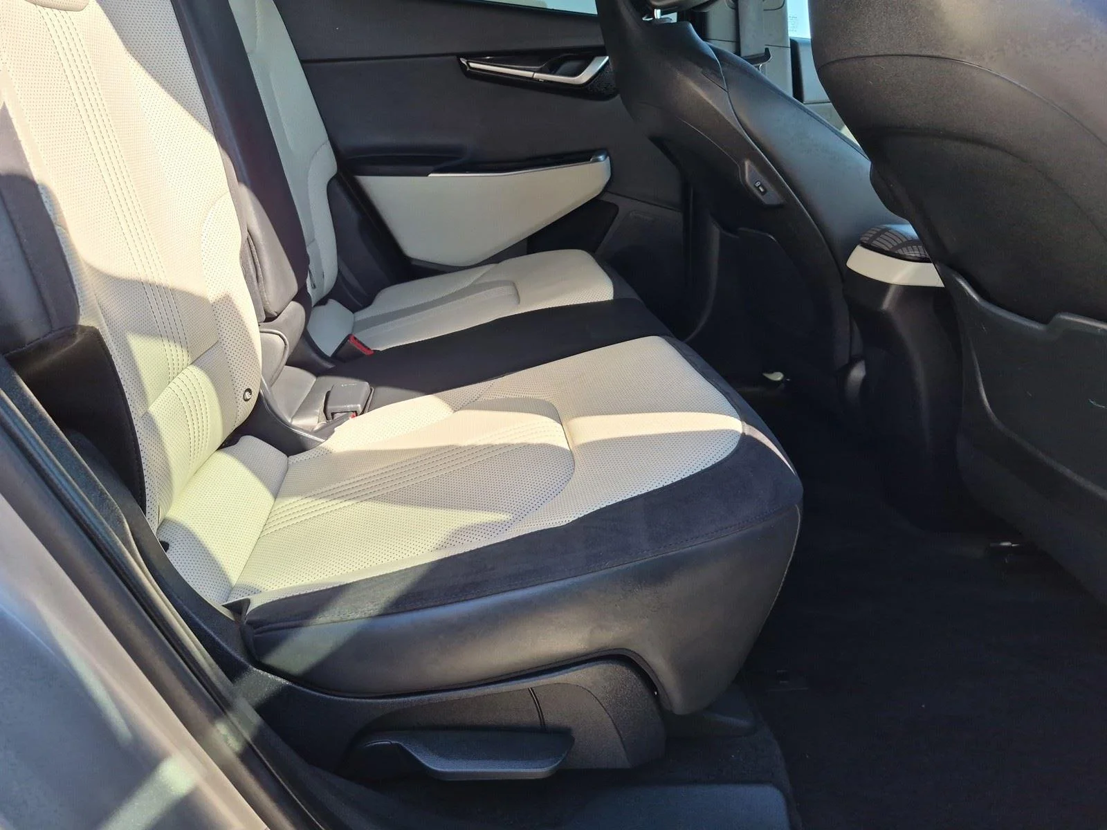 Used 2023 Steel Matte Gray Kia GT-Line image 7