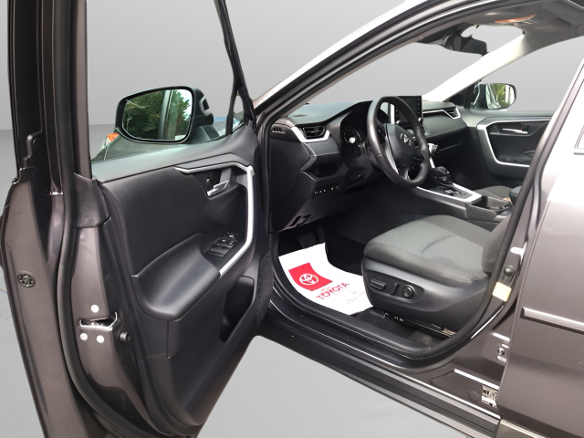 Used 2021 Gray Toyota XLE image 12