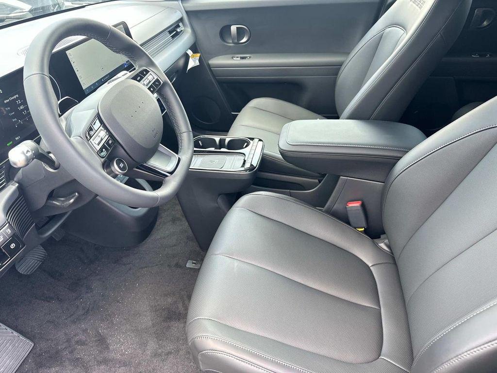2025 Hyundai IONIQ 5 SEL - Photo 13