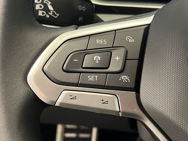 New 2026 Red Volkswagen 1.5T Sport image 13
