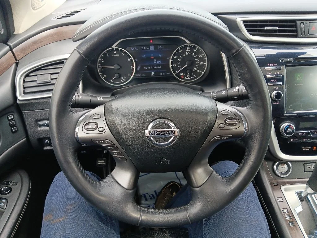 Used 2020 Pearl White Tricoat Nissan Platinum image 18