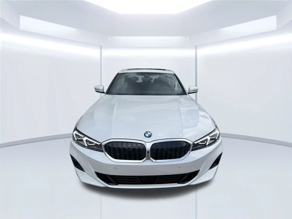 New 2026 Mineral White Metallic BMW 330i image 2