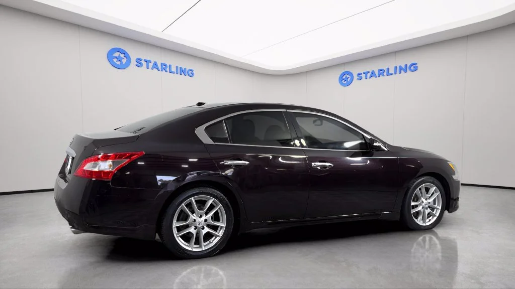 Used 2010  Nissan 3.5 SV w/Premium Pkg image 10
