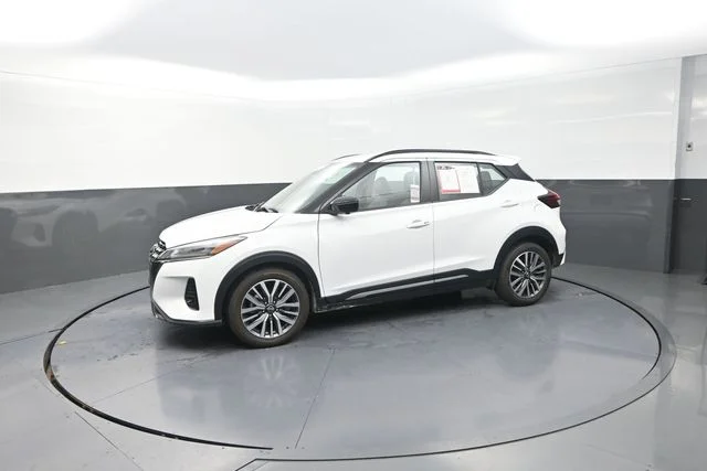 Used 2024 White Nissan SR image 68