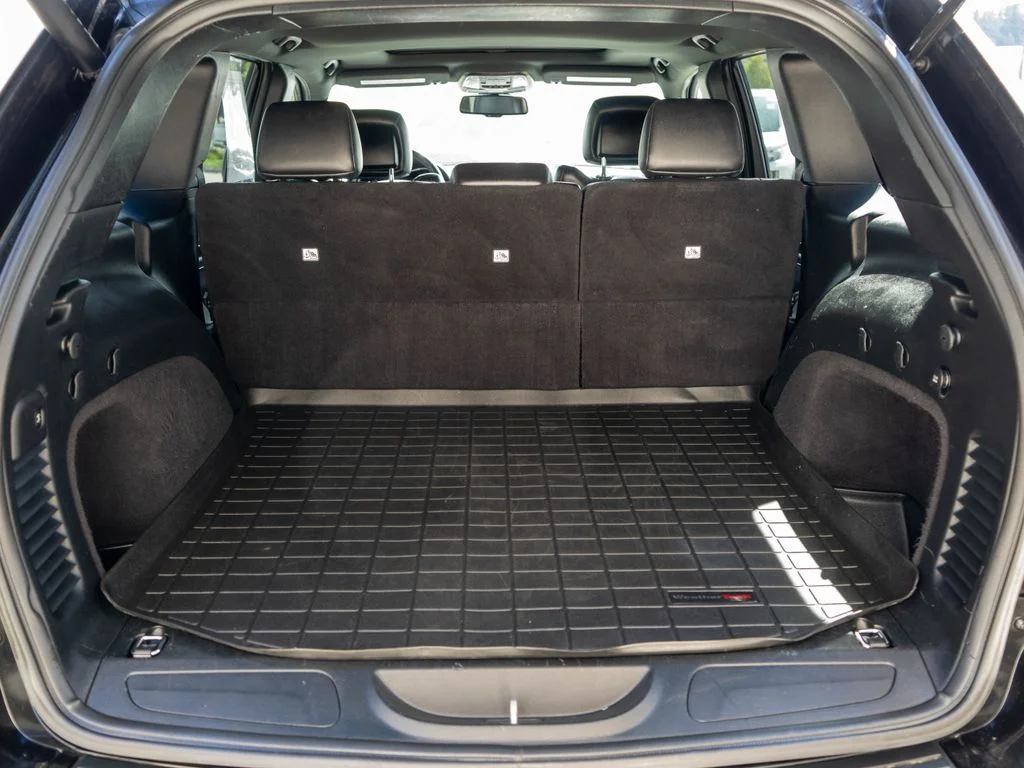 Used 2015 Black Jeep Altitude image 34