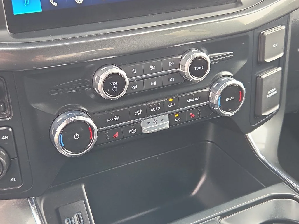 Used 2023  Ford XLT image 19