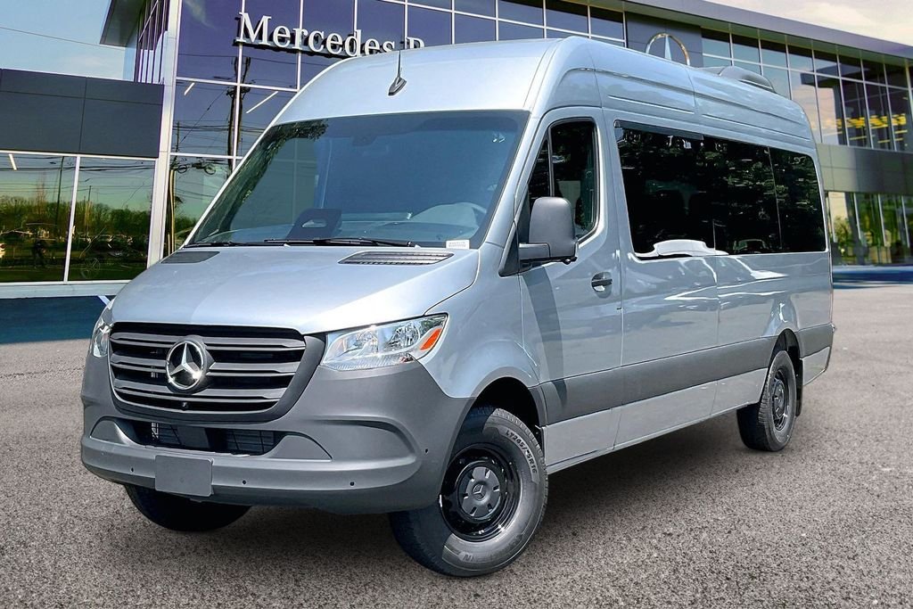 New 2026 High-tech silver metallic Mercedes-Benz Passenger 170 WB image 2