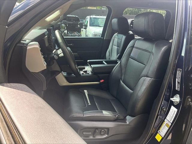 Used 2023  Toyota SR5 image 20
