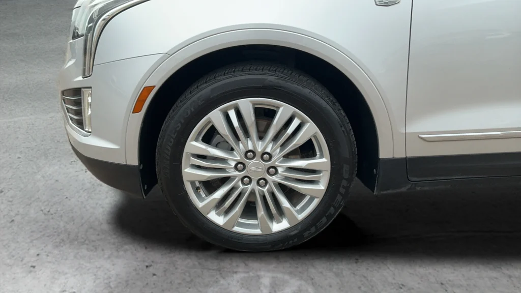 Used 2018 Silver Cadillac Premium Luxury image 26
