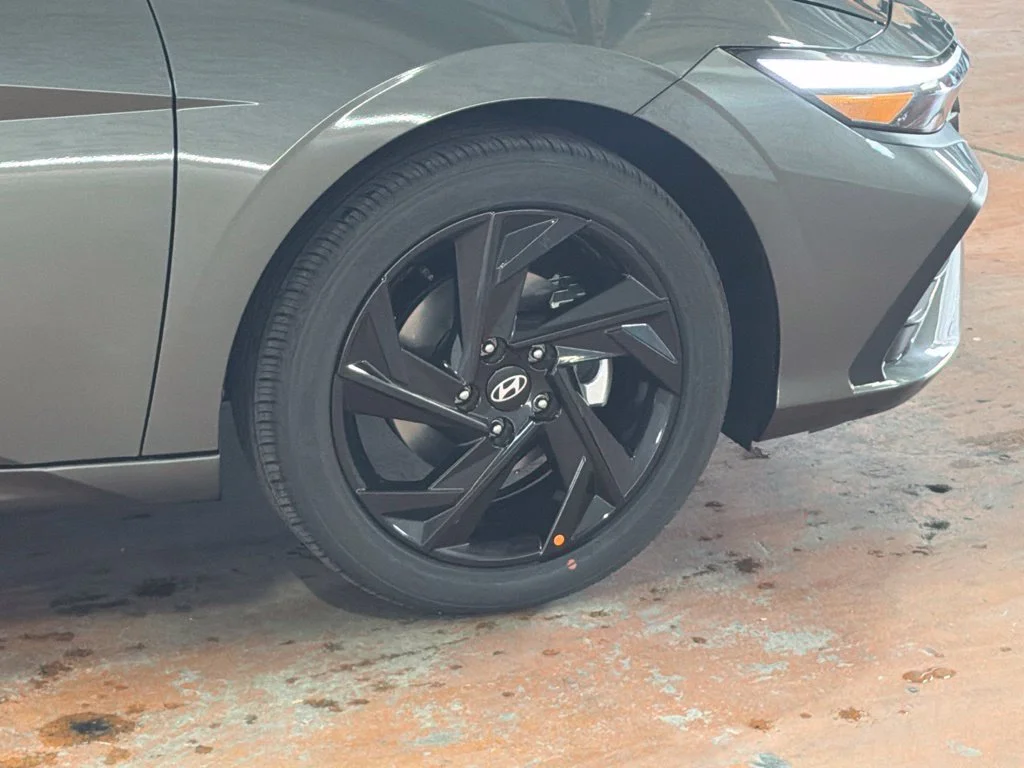 New 2026 Amazon Gray Hyundai SEL Sport Plus image 9