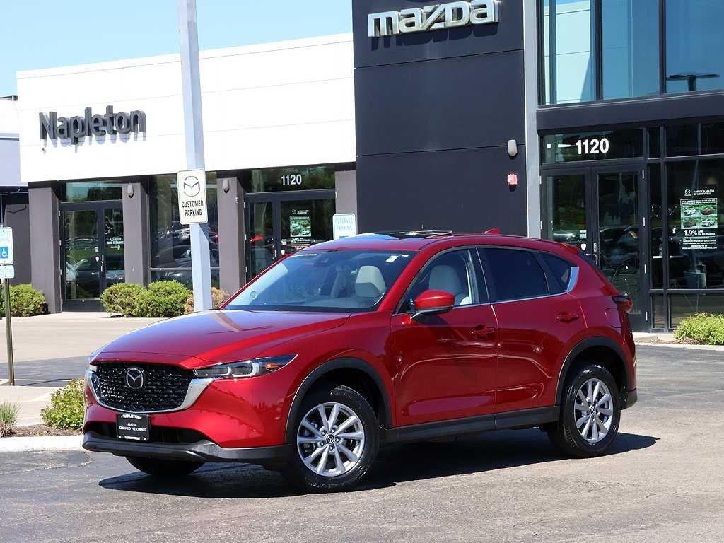 2023 Mazda CX-5 S Preferred package Auto AWD's photo