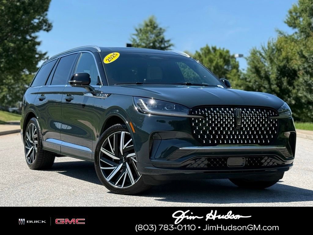 2025 Lincoln Aviator Black Label AWD's photo