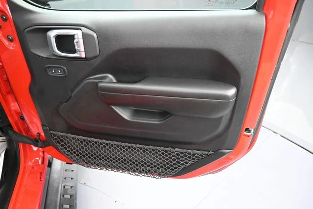 Used 2018 Red Jeep Unlimited Sport S image 11