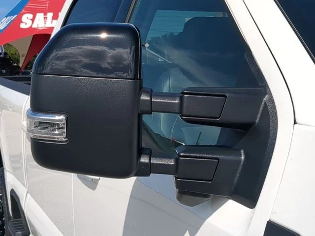 New 2026 Star White Metallic Tri-Coat Ford F-350® Lariat® image 12