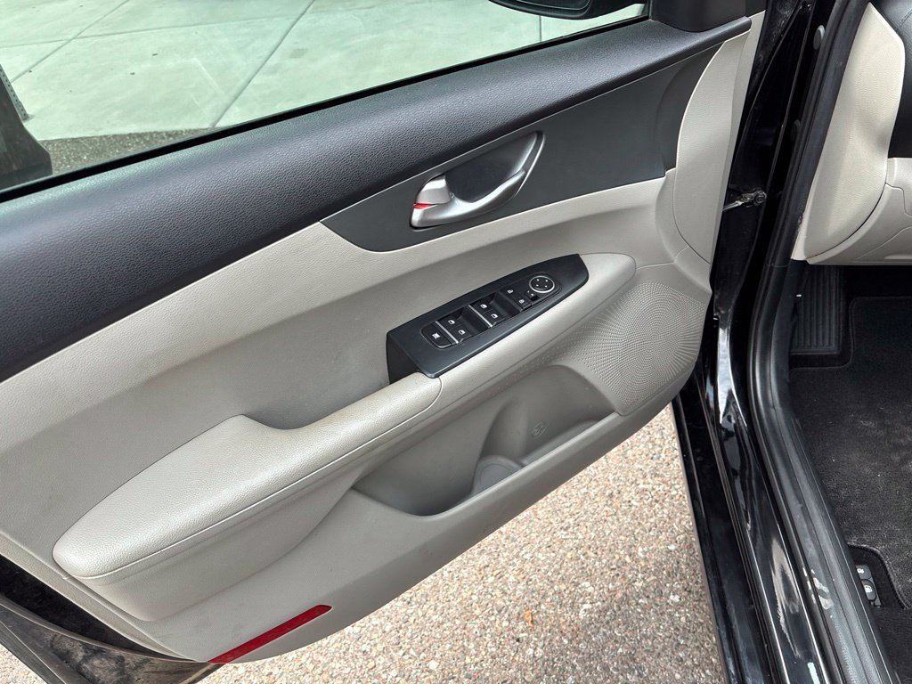 Certified Used 2021 Black Kia LXS image 19