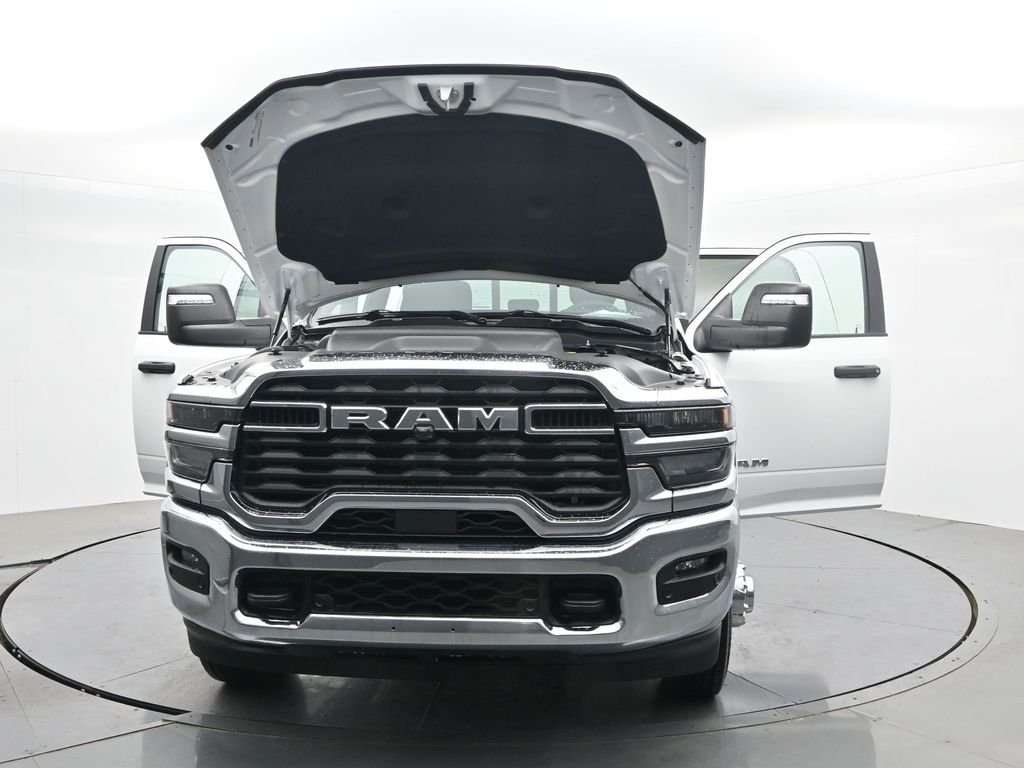 New 2026 Bright White Clear-Coat Exterior Paint RAM Big Horn image 45
