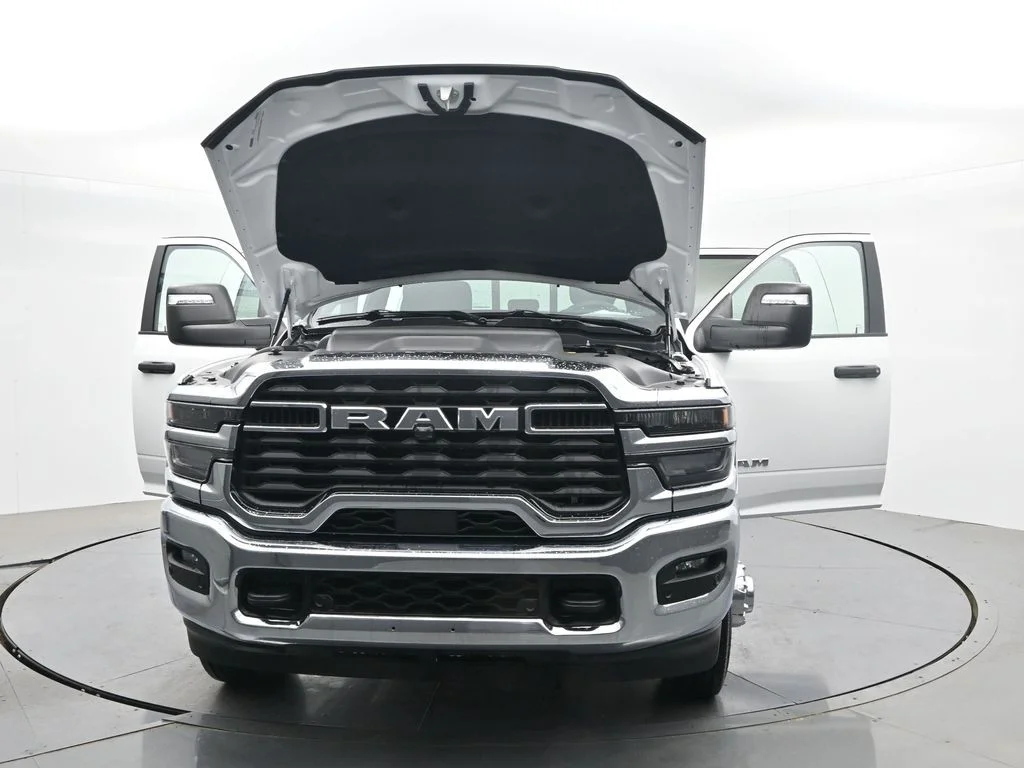 New 2026 Bright White Clear-Coat Exterior Paint RAM Big Horn image 45