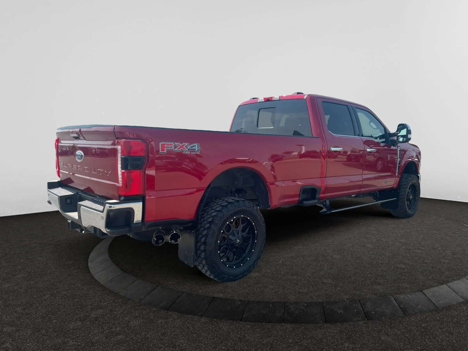 Used 2024 RED Ford LARIAT SuperCrew image 5