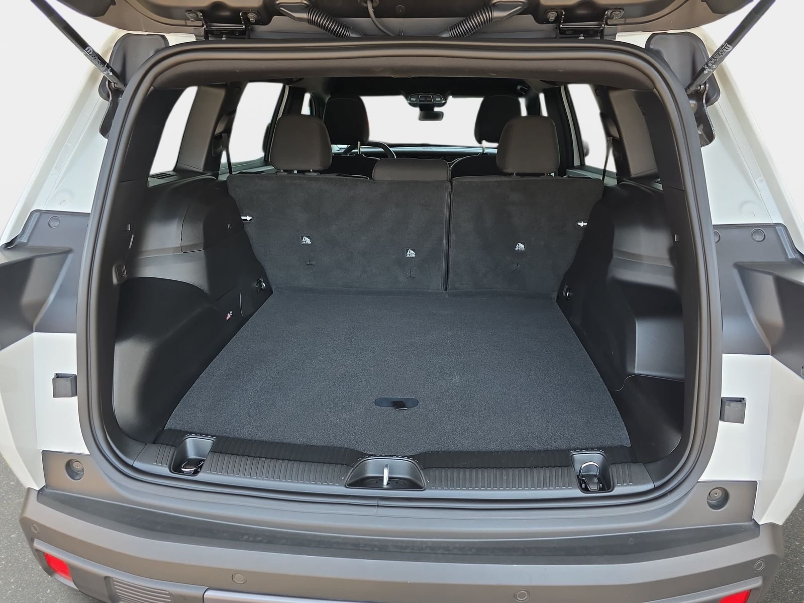 Used 2026 White Jeep Laredo image 14