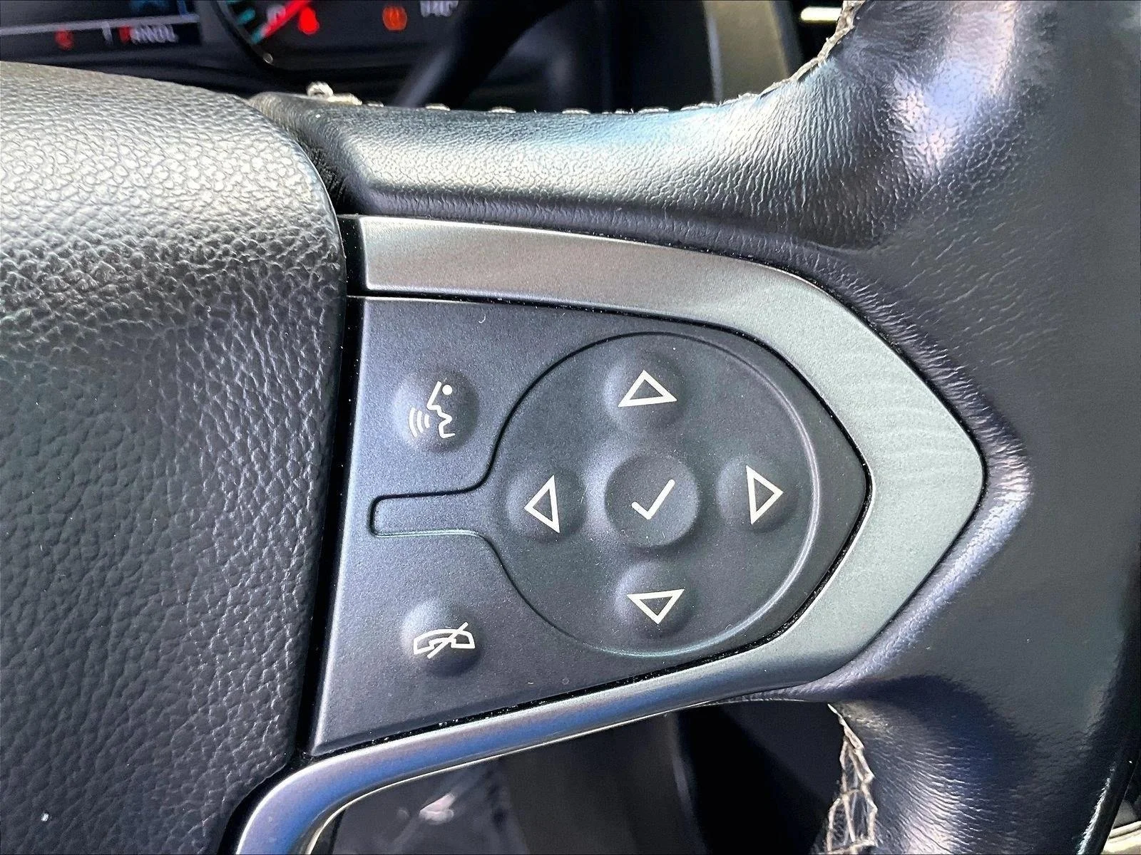 Used 2019 Black Chevrolet LT image 20