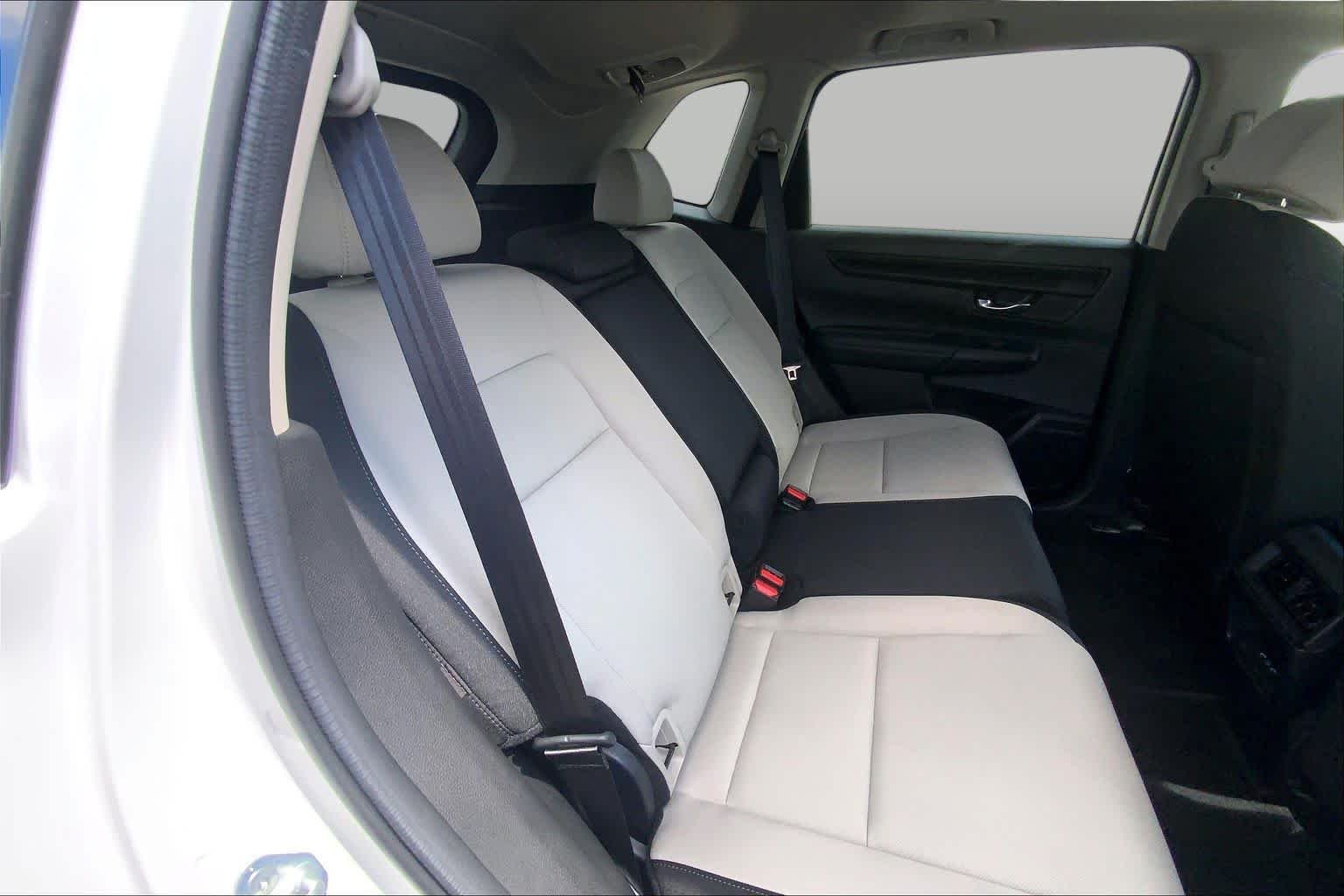 Used 2025 Platinum White Pearl Honda EX image 19
