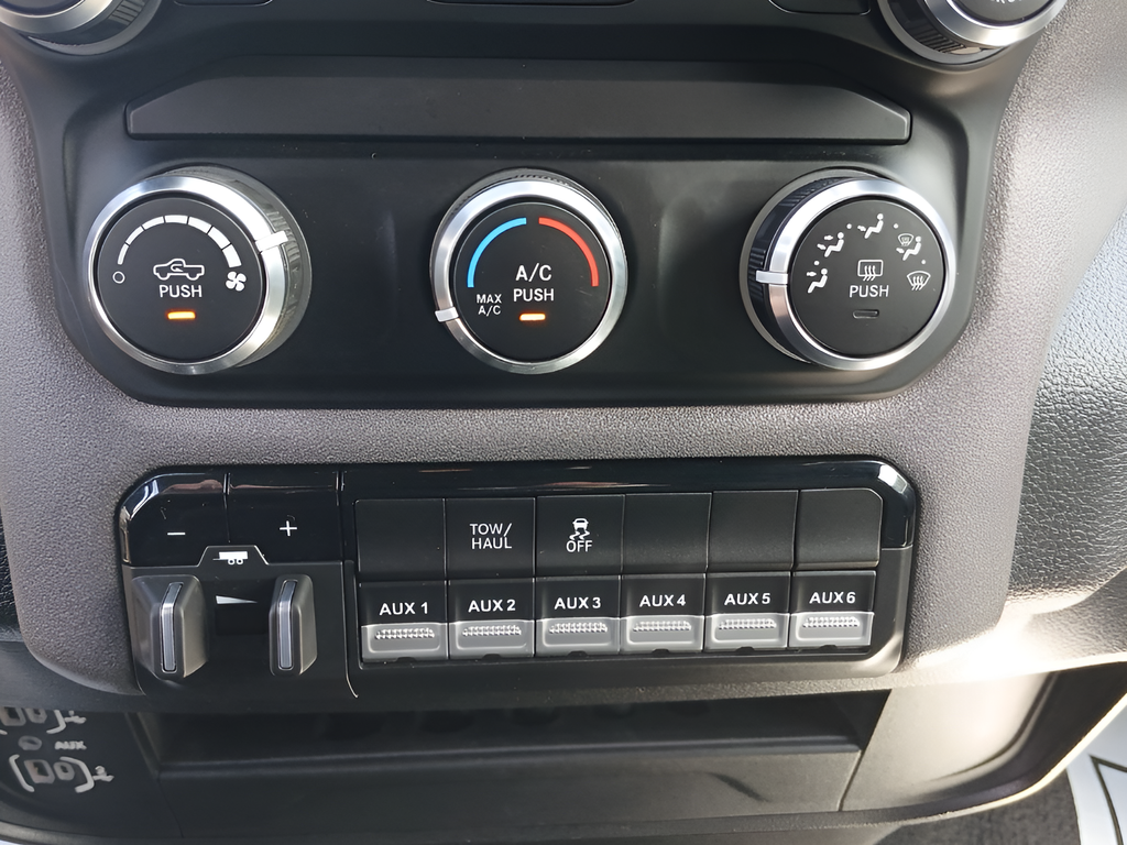 Used 2023 Silver Ram Tradesman image 17