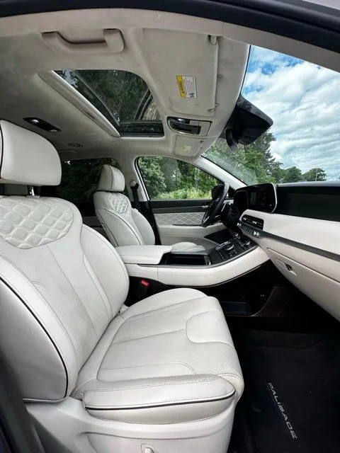 Used 2021 Hyper White Hyundai Calligraphy image 21
