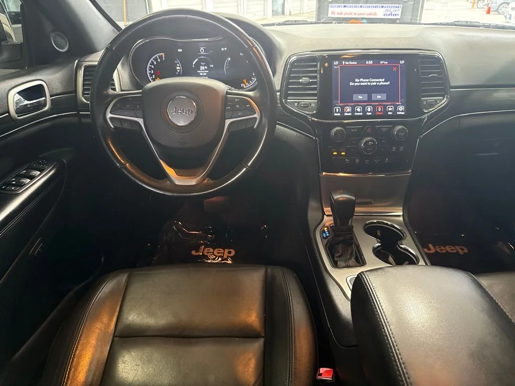 Used 2022 White Jeep Limited image 19