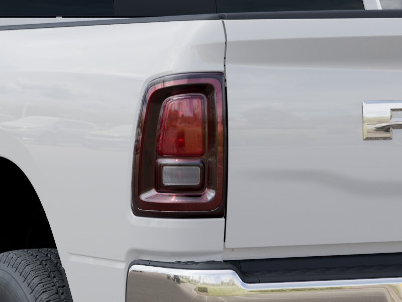 New 2026 Bright White Clear-Coat Exterior Paint RAM TRADESMAN image 5
