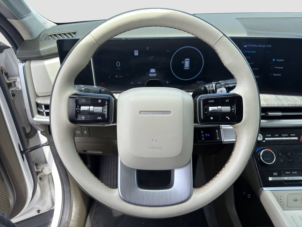 Used 2024 White Hyundai Calligraphy image 10